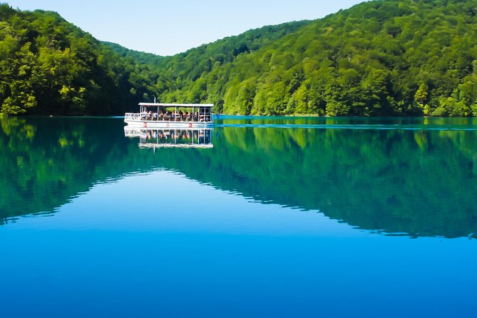 Transfer from Split to Zagreb with Entry Ticket to Plitvice Lakes - The Plitvice time limit: how to see the highlights in about four hours