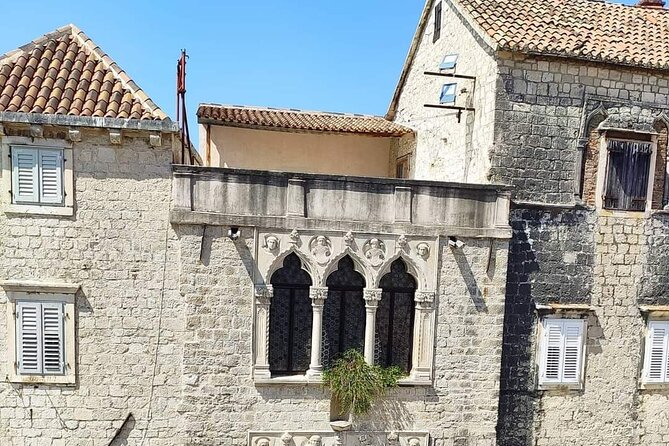 Trogir 1,5-Hour Small Group City Tour - Stop 2: Central Square in Trogir and the feeling of a city-museum