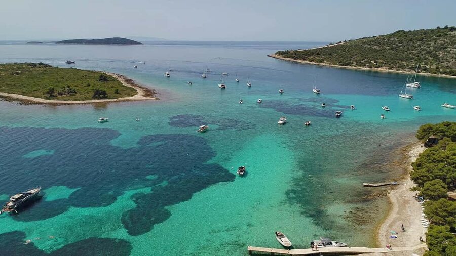Trogir: Blue Lagoon and 3 Islands Speedboat Tour - From Kamerlengo Castle to Drvenik Veli, the day starts fast