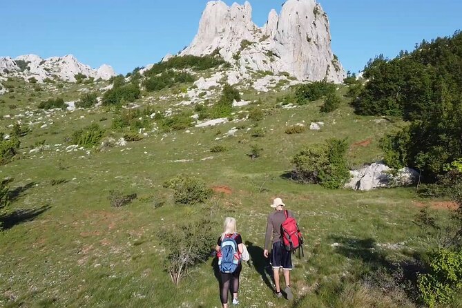 TuLove 4L, Velebit Safari, 4x4 off-road and hiking - TuLove 4L in Velebit: the kind of day that feels off the map