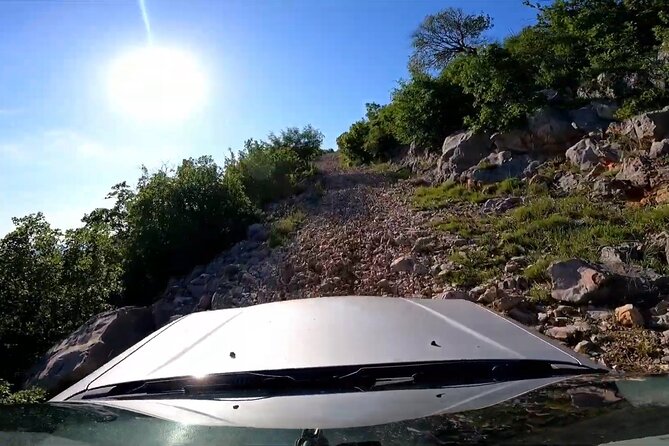 TuLove 4L, Velebit Safari, 4x4 off-road and hiking - Stop 3: Zrmanja viewpoint stop (about 15 minutes)