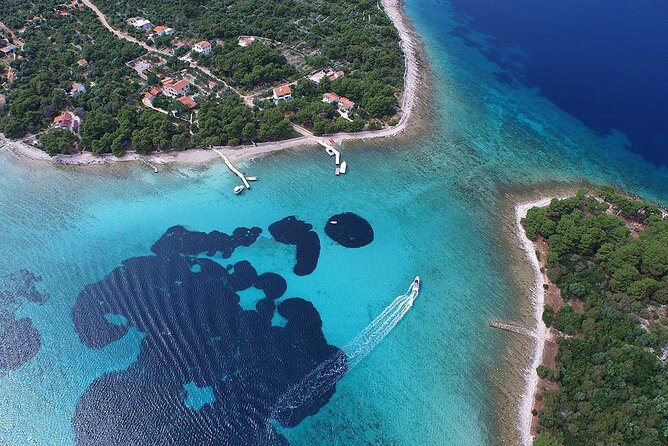 Two Islands Blue Lagoon Half-Day Boat Tour from Split - Stop 3: Trogir, Small Venice streets and UNESCO old town
