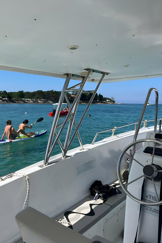 Umag: Snorkeling & dolphinwatching morning boat tour - Blue Lagoon swim: clear shallow water over fine sand
