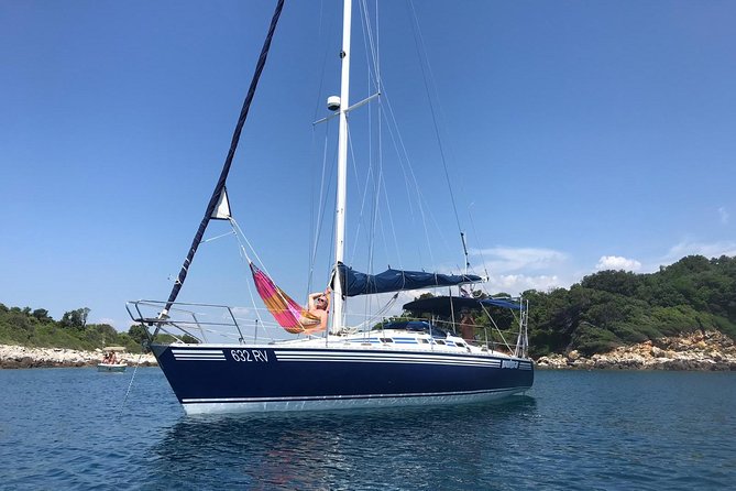 Unique Sailing Experience - Your Boat, Your Hosts, and How the 3.5 Hours Actually Flow