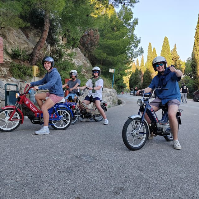 Unique vintage Tomos moped tour Split - Back to the '80s - The guide makes the difference