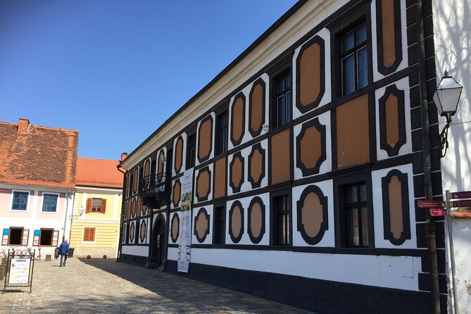 VarazdinTown & Trakoscan Castle, Small Guided Group from Zagreb - Varazdin walking tour, Baroque villas, and the cemetery pause