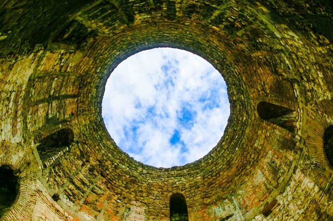 Walking tour of Diocletian's Palace in Split - A Balanced Reality Check: The One Bad Story Worth Noticing