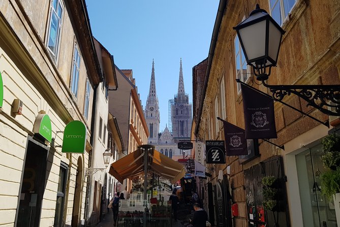 Walking tour of Zagreb - Gornji Grad Upper Town: Views and Sights You Can Put to Use