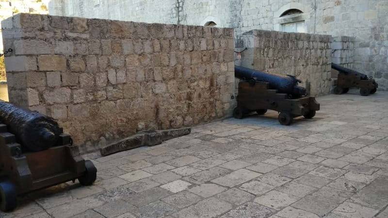 Walls of Dubrovnik: Small-Group 2-Hour Tour With a Local - Key Highlights Worth Climbing For