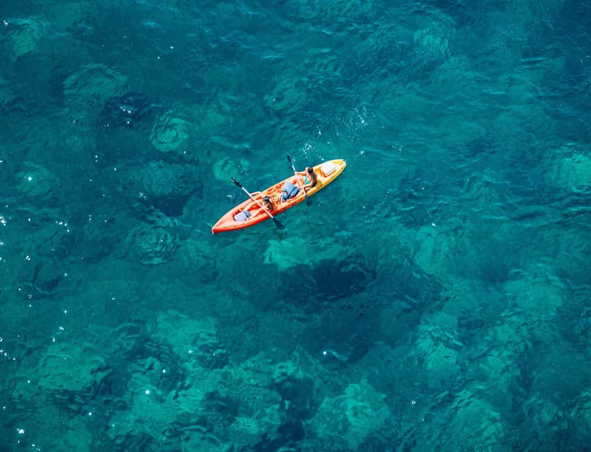 Water activity, kayak tours with a guide, cliff jumping - Quiet bays and crystal clear water: the part you’ll want to remember