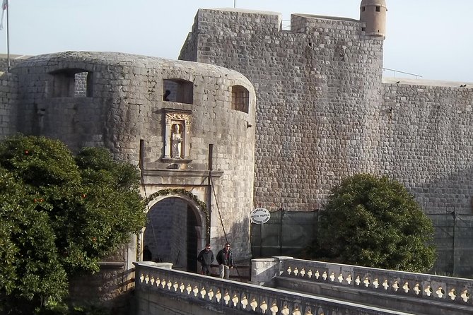 Welcome to Dubrovnik Walking Tour - Entering the Old Town Through Pile Gate, the Practical Way