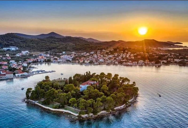 Zadar: 3 Islands SpeedBoat Tour with Snorkeling and Drinks - Getting to the Boat: Meeting Point and What to Bring