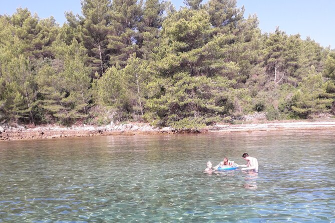 Zadar Boat Tour Half Day - Small group cruising, what that changes for you