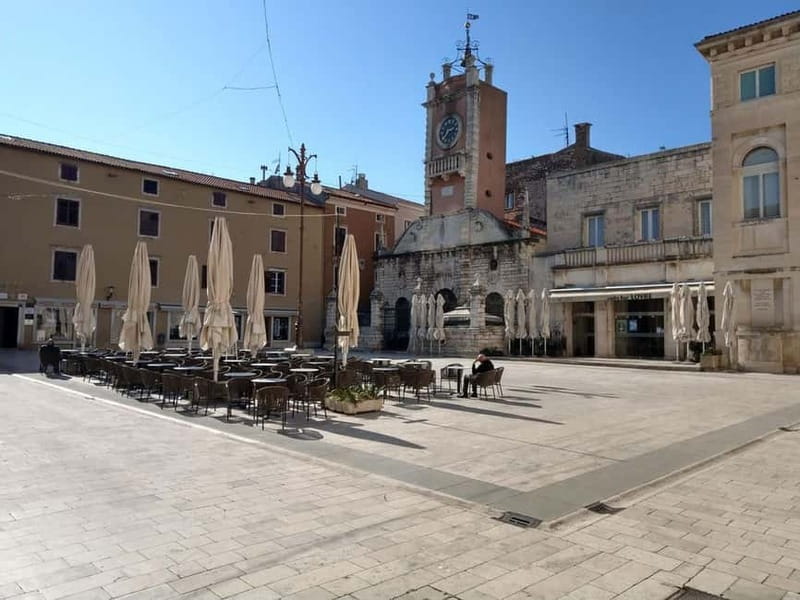 Zadar: City Highlights Walking Tour in Polish - Start at Land Gate (Kopnena vrata) and get oriented fast