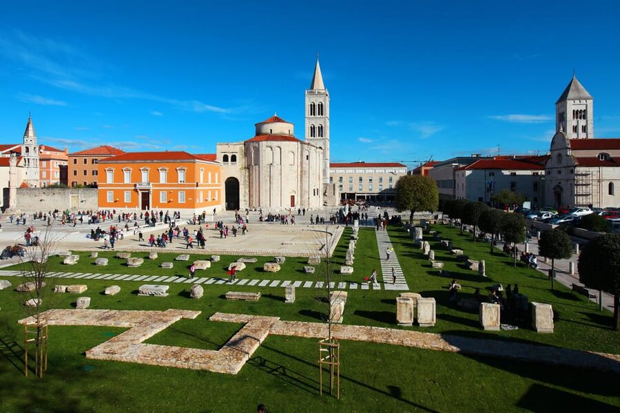 Zadar City Tour 120min Walk - Saint Anastasia Cathedral area: Romanesque scale without waiting in lines