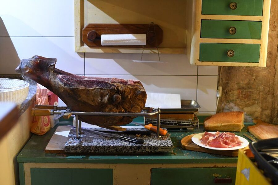 Zadar: Culinary Walking Tour with Food Tastings - Why Zadar tastes so good on foot