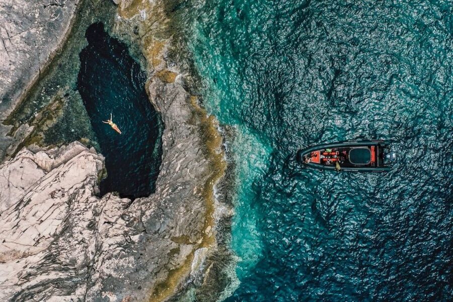 Zadar: Dugi Otok, Kornati Park, Sakarun Beach Speedboat Tour - Getting started at the Arbiana Cruises stand
