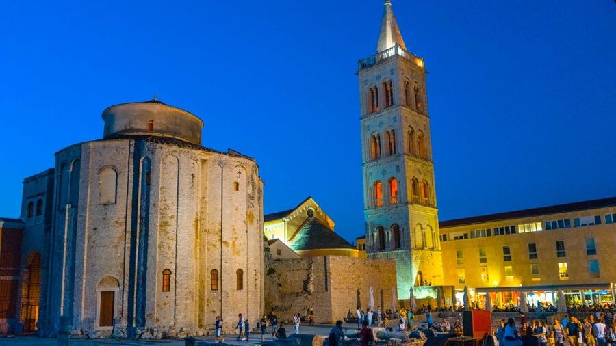 Zadar: Evening Walking Tour of the Old Town - Meeting at Five Wells Square, then getting oriented without stress