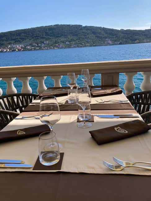 Zadar: Half-Day Island-Hopping and Lagoons Cruise with Fruit - Second Lagoon Swim and On-Board Treats: Fruit, White Wine, and Chill Time