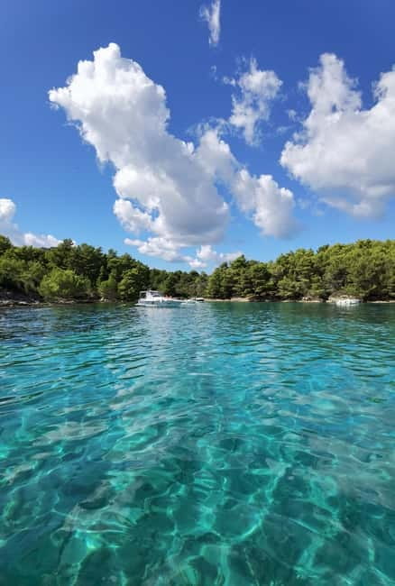 Zadar: Half-day trip wooden boat with drinks - ALL INCLUSIVE - Meeting at Obala kneza Branimira 27, near INA