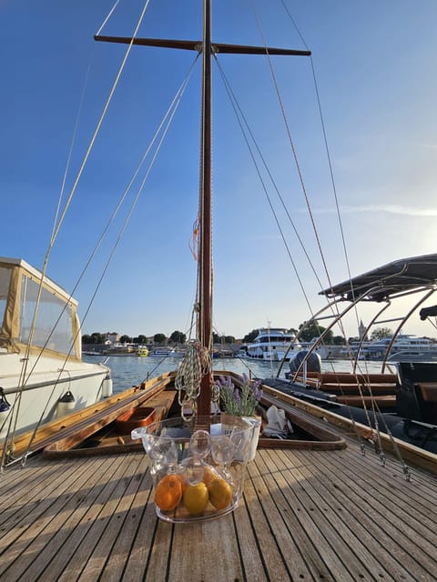 Zadar highlights - Zadar discovery Short tour - The cruise itself: 45 minutes of coastline and clear storytelling
