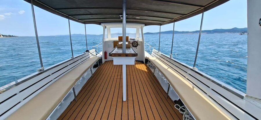 Zadar: Island Hopping Speedboat Adventure with Aperol Spritz - Aperol Spritz rhythm: included drinks that match the sea pace