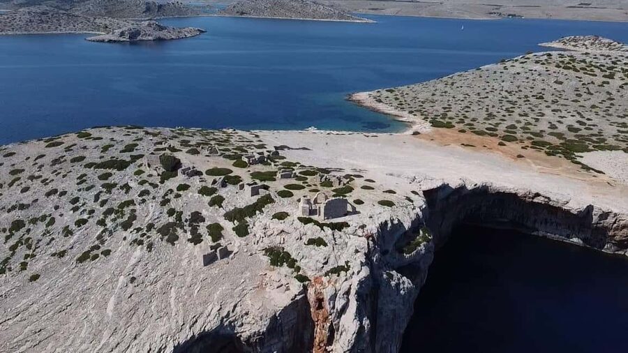 Zadar: National Park Kornati Tour with Eufemija boat - Mana Island and the Kornati National Park segment: sightseeing without burnout