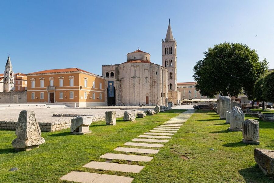 Zadar: Old Town Evening Group Guided Walking Tour - Why an Evening Group Walk Works Best in Zadar’s Old Town