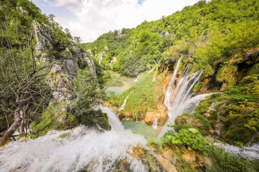Zadar: Plitvice Lakes Full-Day Guided Tour with a Boat Ride - Should you book this Plitvice Lakes full-day tour from Zadar?