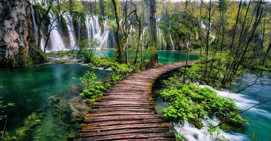 Zadar: Plitvice Lakes Guided Day Tour with Tickets - Two UNESCO sights, one very smooth day from Zadar