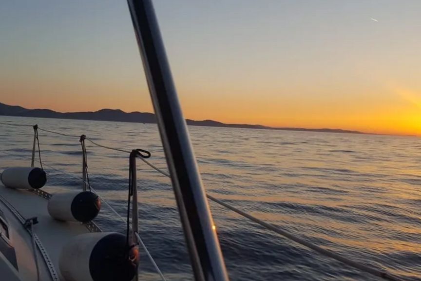 Zadar: Private Sunset Sailboat Tour with Drinks - Check-In at 19:00: Where to Find Zadar Sailing Tours