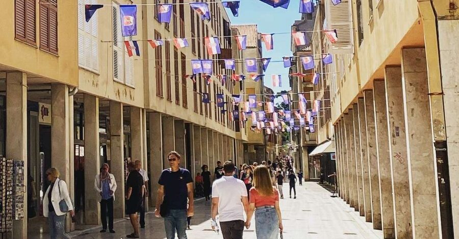 Zadar: Private Walking Tour Through 3,000 Years of History - Roman Forum and the 1st-century Roman city vibe