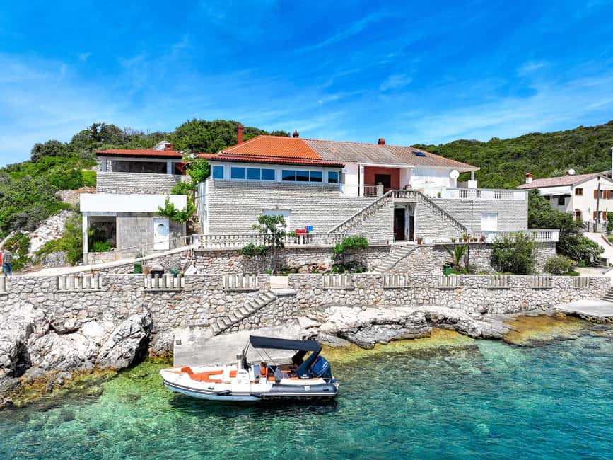 Zadar: Speedboat tour Best of 4 Islands 6 Stops with Lunch! - What to Bring for a Smooth Day at Sea
