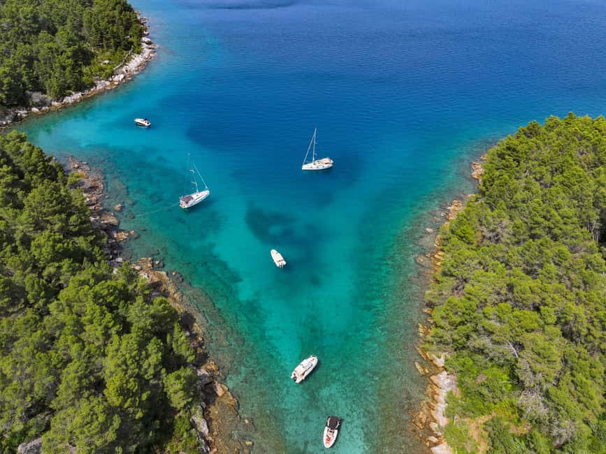 Zadar: Speedboat tour Best of 4 Islands 6 Stops with Lunch! - Dugi Otok’s Veli Rat Lighthouse, an Active Landmark Stop