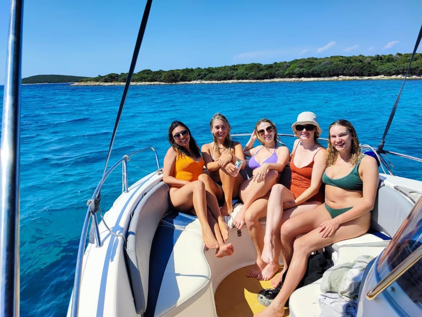 ✪ Zadar: Speedboat Tour to 3 Islands with Refreshing Drinks - Speedboat Comfort, Drinks, and Why 4 Hours Works