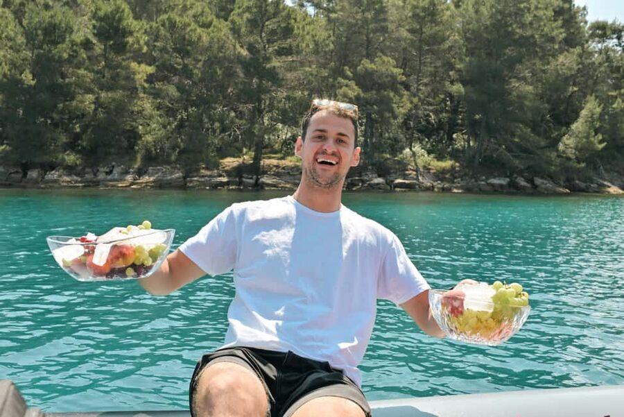 Zadar: Speedboat Tour with Snorkeling & Fruit All Inclusive - The 45-minute snorkeling stop: secluded water and better “first in” timing