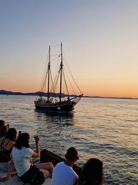 Zadar: Sunset Cruise on Traditional Boat with Wine - Unlimited Wine, Juice, and the Pace of the Evening