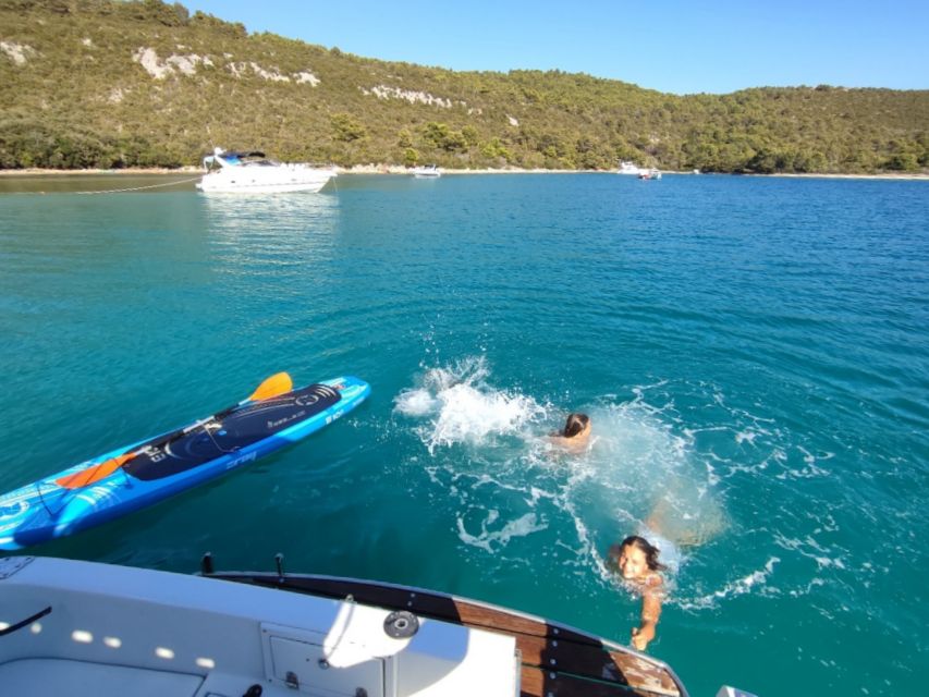 Zadar: Three Islands Private Boat Tour - Ošljak: Hidden Coves, Swimming Spots, and Local Snacks