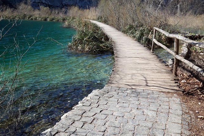 Zadar to Plitvice lakes: Guided tour with pre-booked tickets - 6 hours at Plitvice: how self-paced time really feels in a busy park