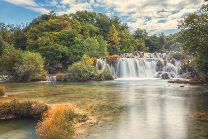 Zadar to Split via Krka Waterfalls (3 hours stop is included) - Morning Pickup and The Comfortable Ride South