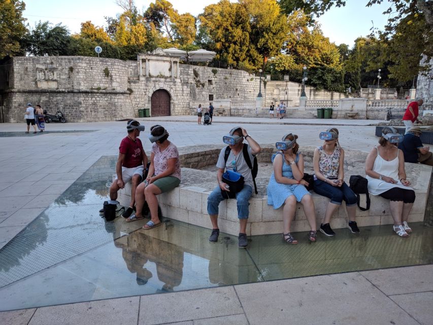 Zadar: Virtual Reality Guided History Walking Tour - Aerial perspective: hot-air balloon views and WWII attacks