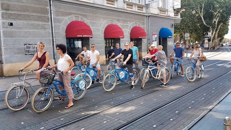 Zagreb: 2.5-Hour Highlights Bike Tour - Stone Gate and Lotrščak Tower: old defenses, new views