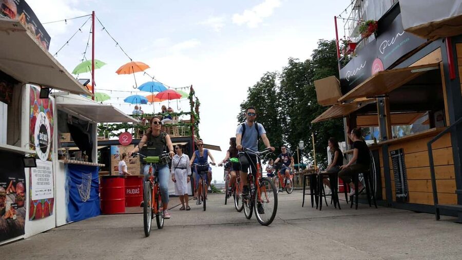 Zagreb: 3–Hour Classic Bike Tour - The Green Horseshoe, Park Zrinjevac, and the Theatre Side of Town