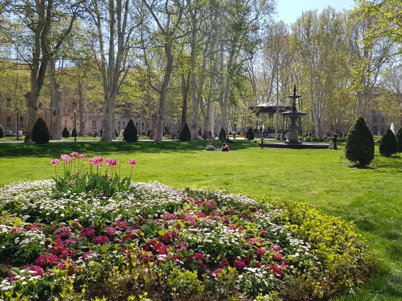Zagreb: City and WWII Tunnels Walking Tour - Dolac Farmers Market, where the city feels real