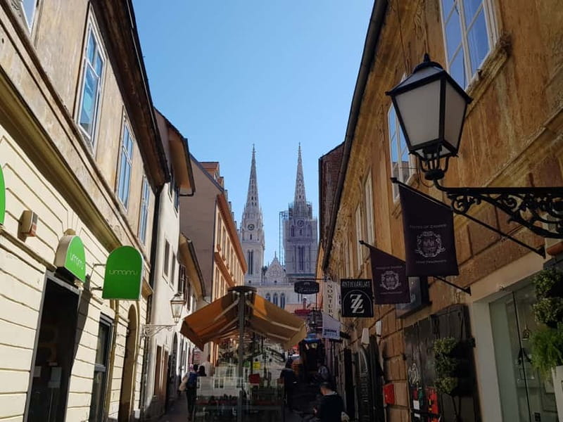 Zagreb: City and WWII Tunnels Walking Tour - Cable car and Grič Hill, where the views do the talking