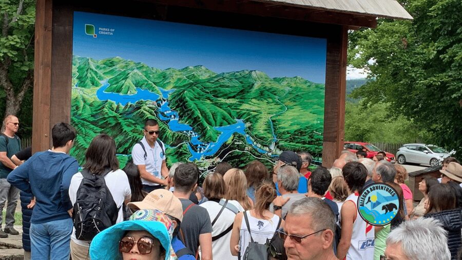 Zagreb: Plitvice With Secured Tickets, Boat And Train Ride - The lower lakes loop: train-style transfer, canyon crossing, and a real viewpoint payoff
