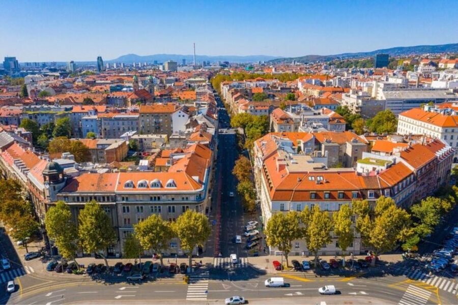 Zagreb: Private custom tour with a local guide - How the guide builds your day: custom route, photos, and museums