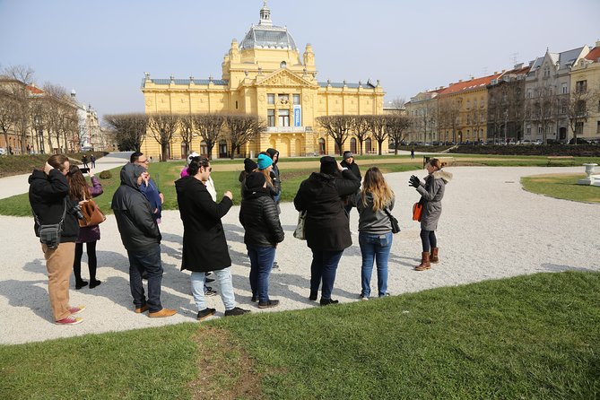 Zagreb PRIVATE walking tour - Meet at Glavni kolodvor, finish at Ban Jelačić Square
