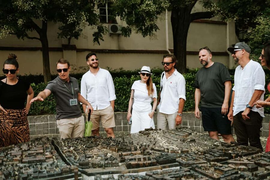 Zagreb: Restaurants, Food & Old Town Walking Tour - Restaurant stop 1 at Ul. Augusta Cesarca 2: Istrian cold bites and wine