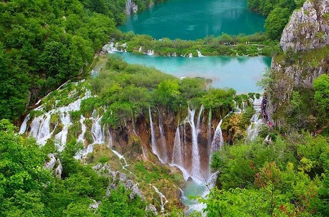 Zagreb to Split private transfer with National park Plitvice lakes guided tour - November to March: what changes when train and boat are suspended